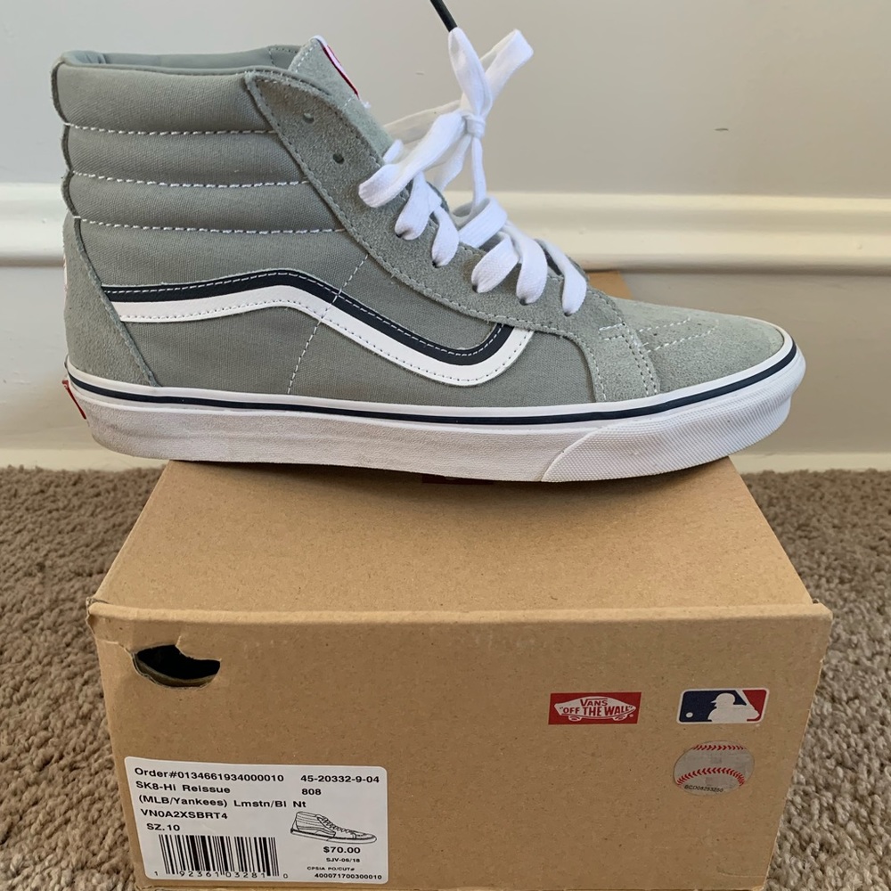 Men’s Vans MLB edition WORN ONCE MISSING INSOLES‼️